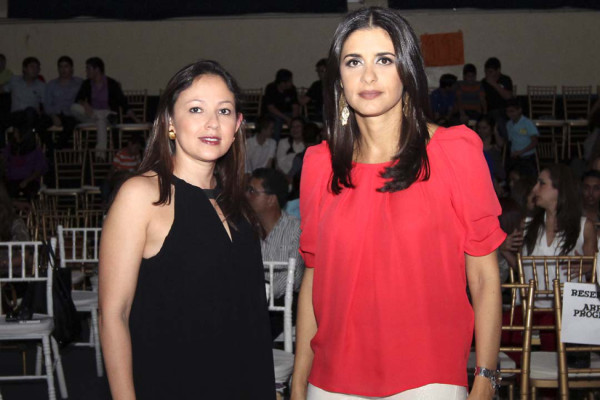 Desfile de modas de la EIS