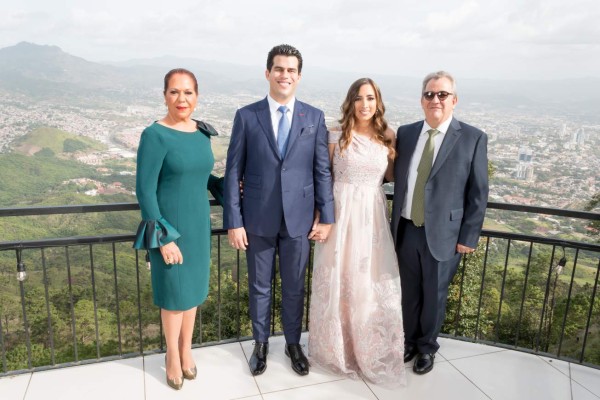 La boda civil de Paola Argüello y Mario Agüero