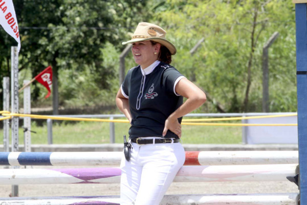 Competencia ecuestre de salto en La Lima