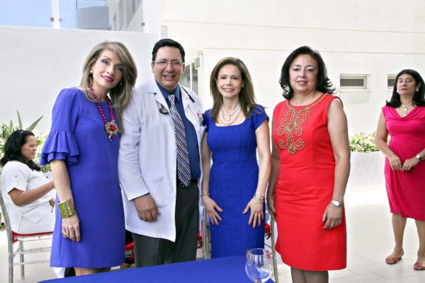 Aida Cubas y Amanda Zanardi entre las invitadas que apoyaron la noble causa a favor del Hospital Escuela