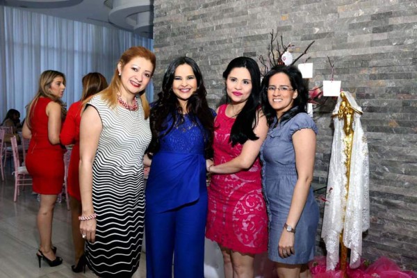 Baby shower for Any Adino