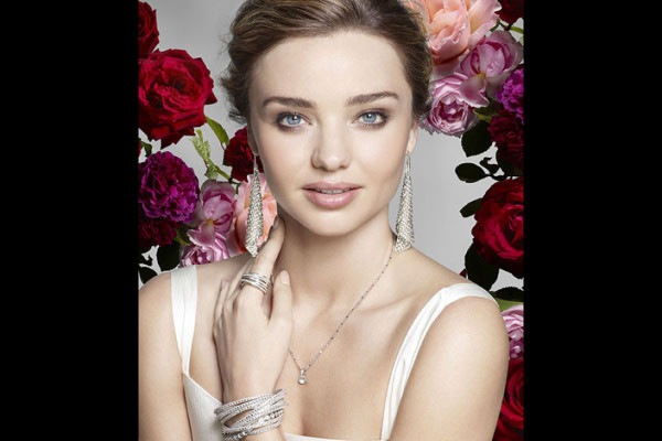 Miranda Kerr brilla con Swarovski