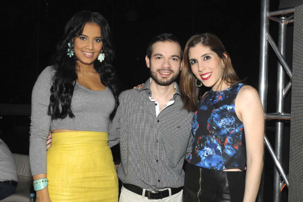 Turn up the night en Hanawa