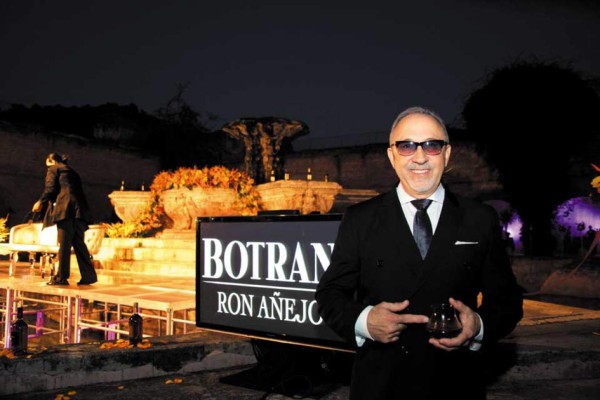 Emilio Estefan y Ron Botrán