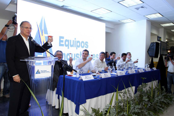 Inauguración de Equipos Industriales