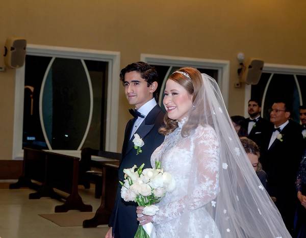 Boda religiosa de Orlando Merino y Michelle Valladares