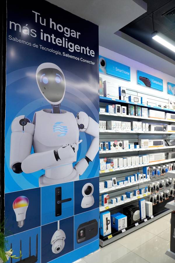 Steren abre nueva tienda en Multiplaza Tegucigalpa.