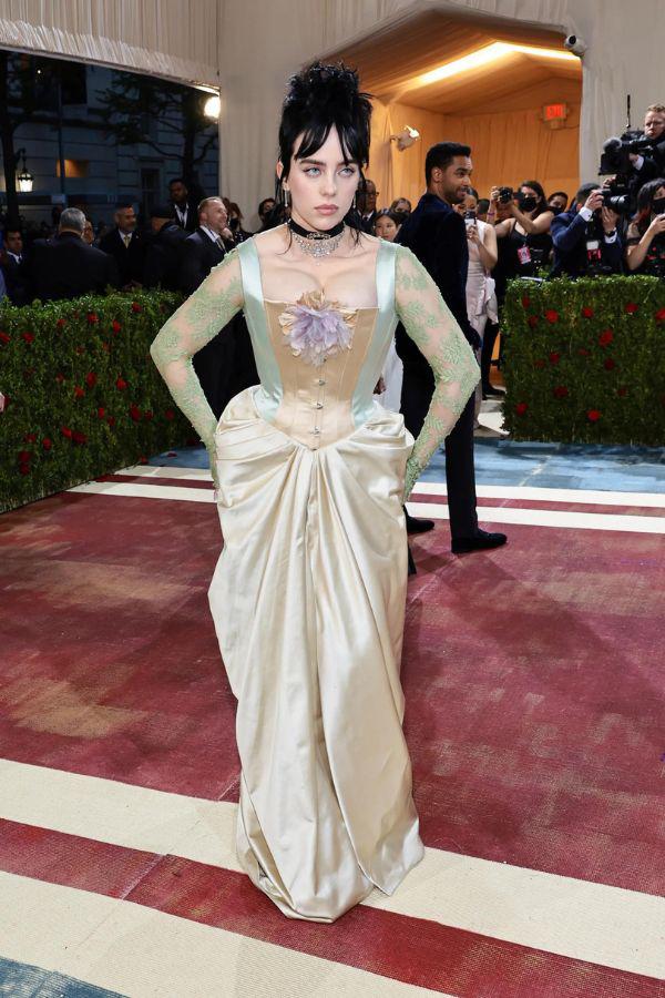 Billie Eilish en Gucci.