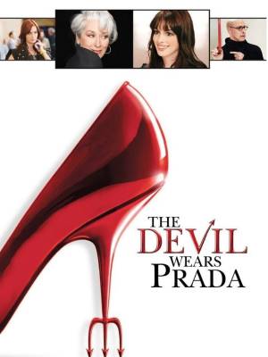 Dentro de un mes, reviviremos una de las películas más relevantes del mundo fashion, The Devil Wears Prada, que regresa el 30 de abril. Esta vez, la conversación se centra en los looks, desde el icónico vestuario creado por Patricia Field en la primera entrega hasta las nuevas propuestas que vemos en los adelantos de la secuela, ahora a cargo de Molly Rogers. La pregunta es clara: ¿lograrán estas nuevas elecciones reflejar las últimas tendencias y diseñadores sin perder la esencia que convirtió a la original en un referente de estilo?