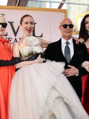 <i>The Devil Wears Prada 2</i> ya llegó a las salas y, como era de esperarse, volvió a poner a Runway en el centro de la conversación cultural. Pero más allá de la pantalla, la película está llena de decisiones creativas, guiños ocultos y detalles de producción que pasan fácilmente desapercibidos. Desde elecciones de vestuario hasta anécdotas del elenco y recreaciones meticulosas de escenarios, estos son datos que quizás no sabías de la secuela.