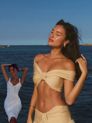 Alexandra Leclerc, una de lasF1 WAGs favoritas y recientemente newlywed, ha marcado tendencias y nos ha dado muchos looks icónicos todo el año, pero definitivamente amamos sus looks de verano más que todo. Para estos días de sol y playa, tenemos los mejores outfits y trends de Alex para inspirarnos.