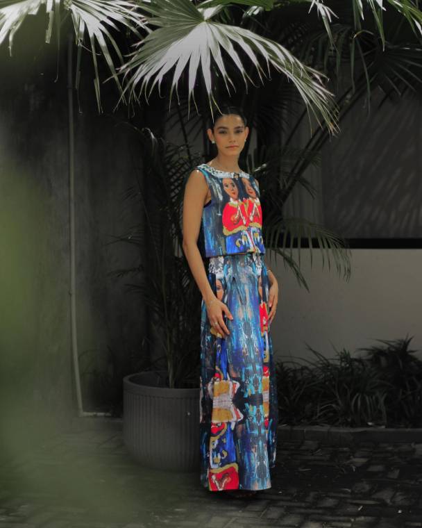 En un mundo donde los prints suelen ser tendencia de temporada, en María Mírame se convierten en un manifiesto visual.