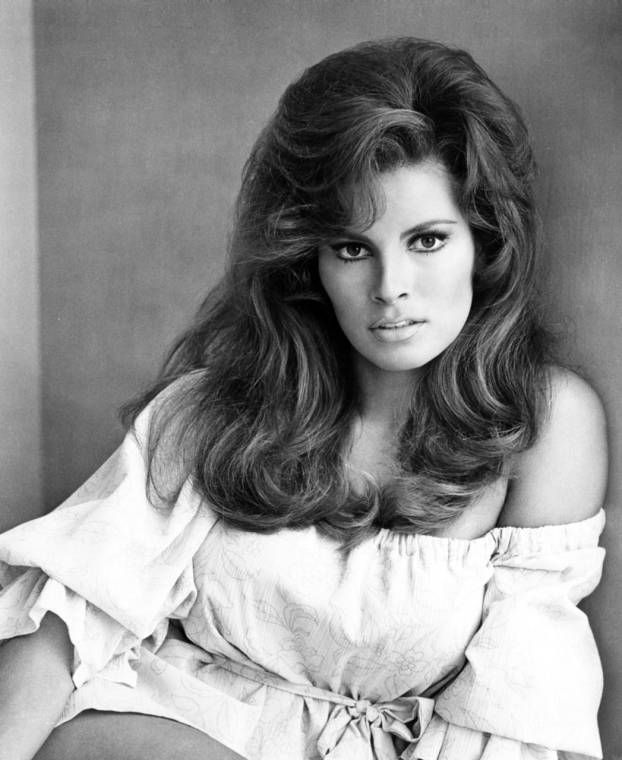 Raquel Welch, legendaria estrella de Hollywood, fallece a los 82 años