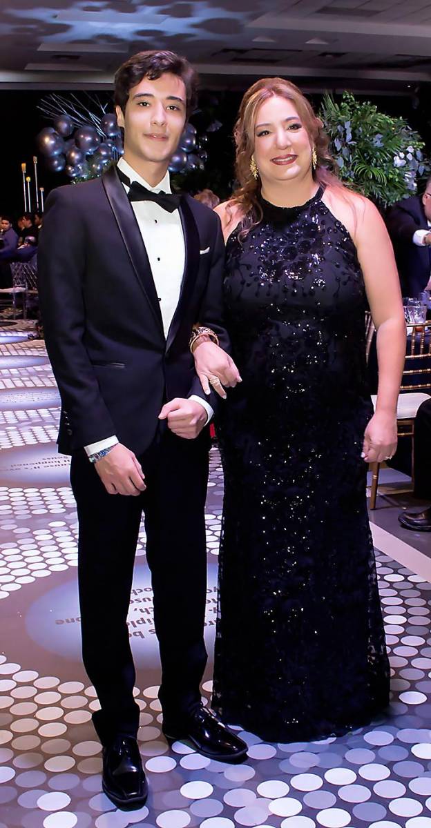  Felipe y Clara Jarufe. 