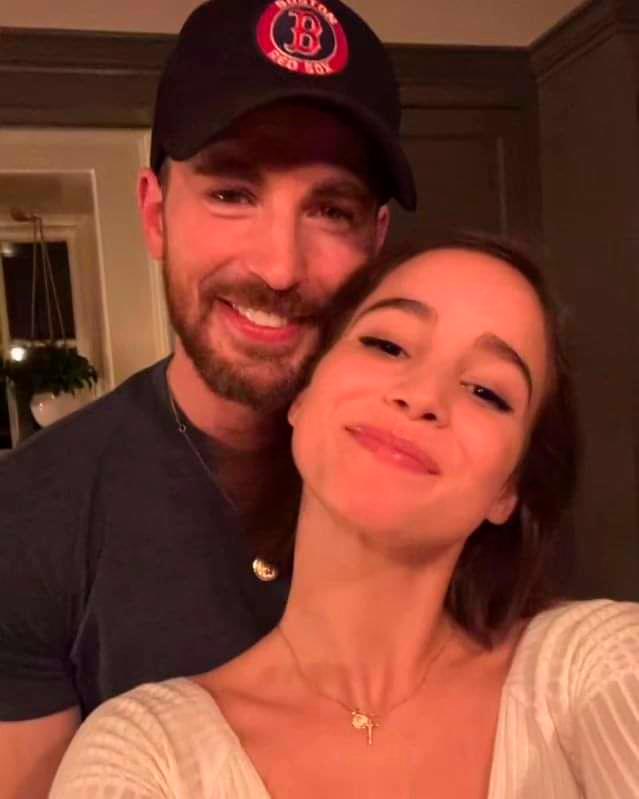 ¿Quién es Alba Baptista, la esposa de Chris Evans?