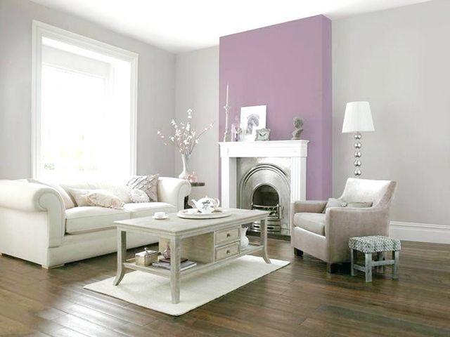 <b>Color Lila y Lavanda</b>Descubre uno de los tonos estrellas del 2024: el lavanda. Perfecto para cortinas o ropa de cama, se combina con grises y verdes. Úsalo en complementos como una mesa baja o tapizado en el salón, o destácalo en la cocina en paredes o armarios bajos para un toque vibrante.