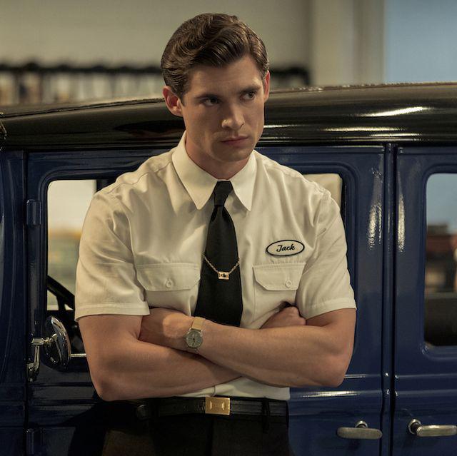 En 2020, una vez más Corenswet destacó en una serie de Ryan Murphy. Interpretó a Jack Castello en la serie de Netflix “Hollywood”.
