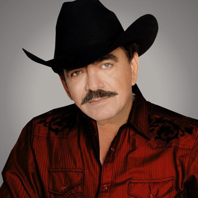 Finalmente, Joan Sebastian empeoró en su estado de salud y falleció en julio de 2015 tras una larga batalla contra el cáncer.