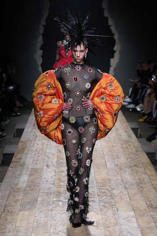 Moschino presenta su colección Fall-Winter 2023/2024