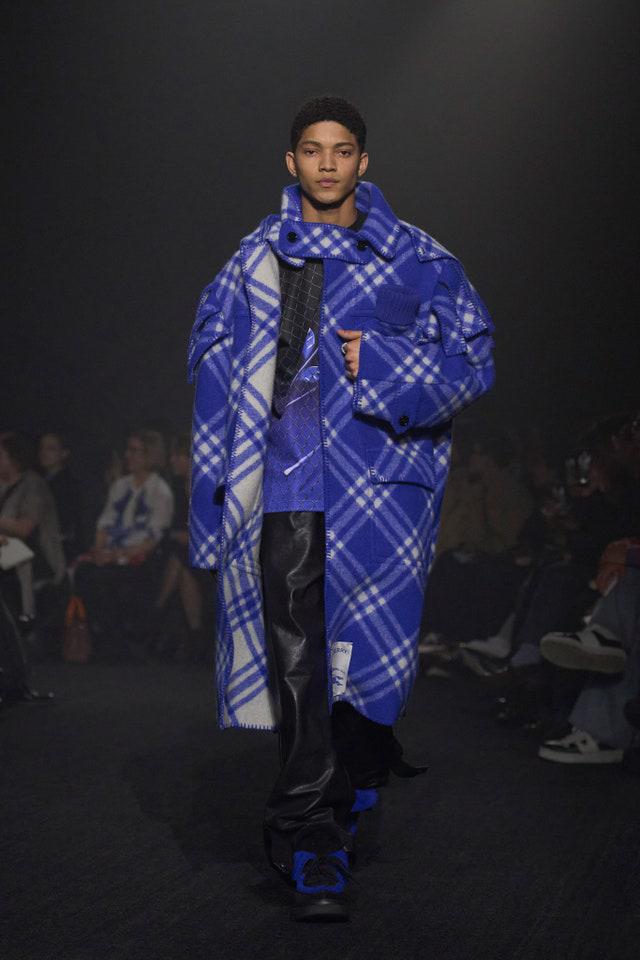 Burberry presenta su colección Otoño Invierno 2023/2024