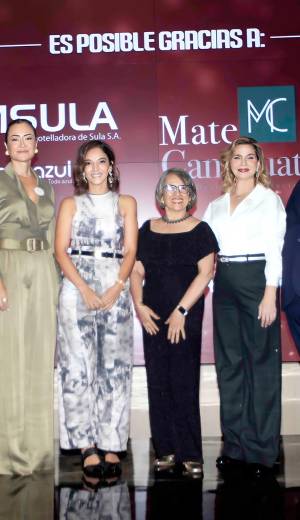 Asi se vivió la gala a beneficio de Centro de Rendimiento Educativo Especial CREER, un evento con el objetivo de visibilizar a la comunidad neurodivergente para generar espacios inclusivos y de sensibilización, por el momento el centro atiende entre 60 y 80 niños, con una lista de espera de 180 familias que necesitan atención profesional.