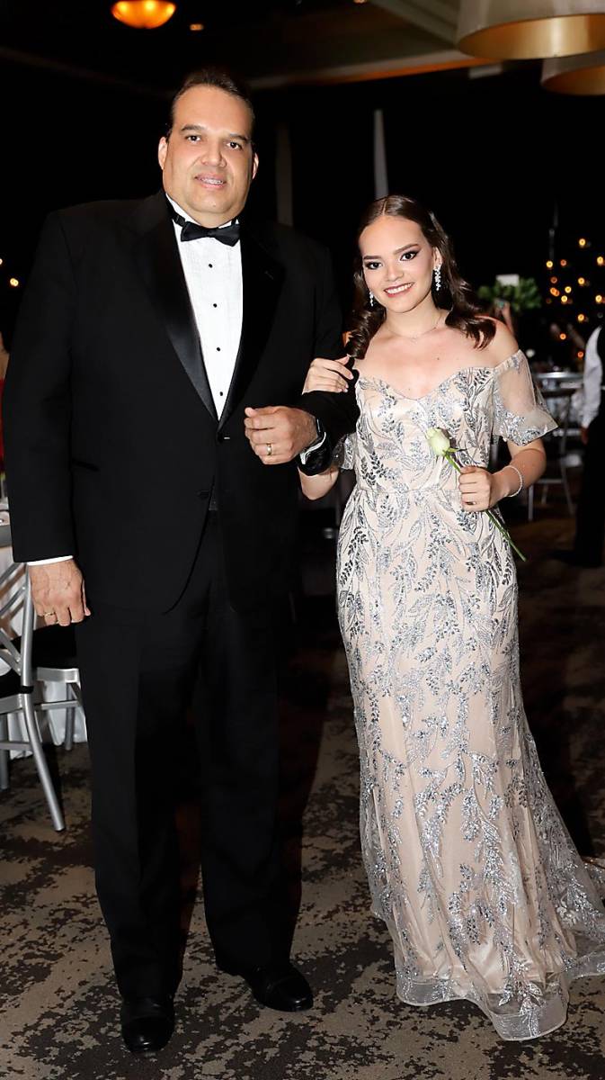 Héctor y Vanessa Retes