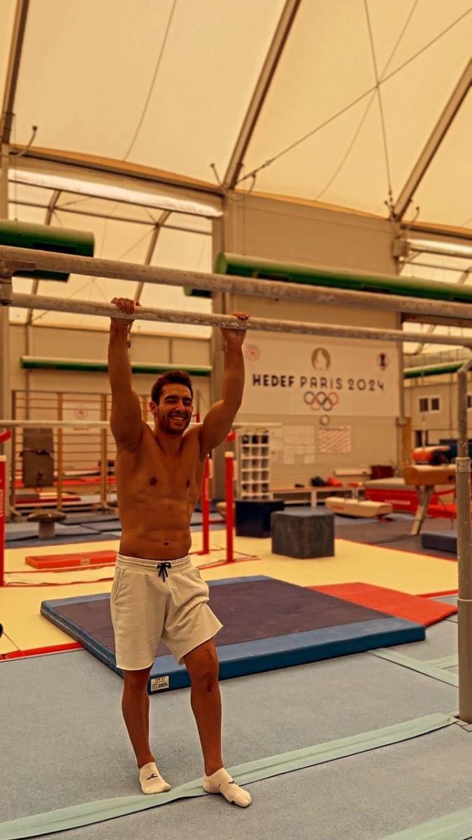 <b>İbrahim Çolak </b>es uno de los gimnastas que se destacarán en París 2024 y es probable que se convierta en uno de tus favoritos. Este atleta turco, conocido por su impresionante físico, se especializa en la prueba de aros, y su presencia en el escenario olímpico sin duda captará la atención de todos. 