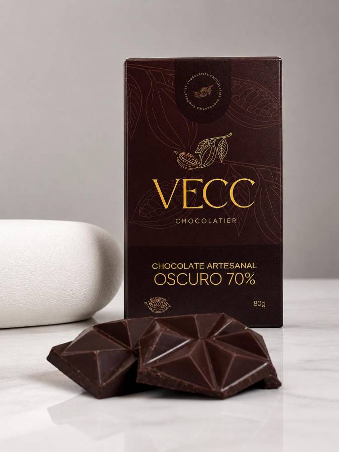 Nuestras barras estilo Dubai Chocolate se han convertido en las favoritas de nuestros clientes, junto con nuestra barra de chocolate oscuro al 70 % cacao