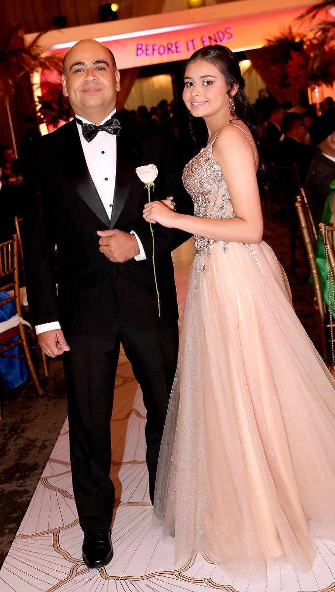 Valeria Ponce y su padre David Ponce. 