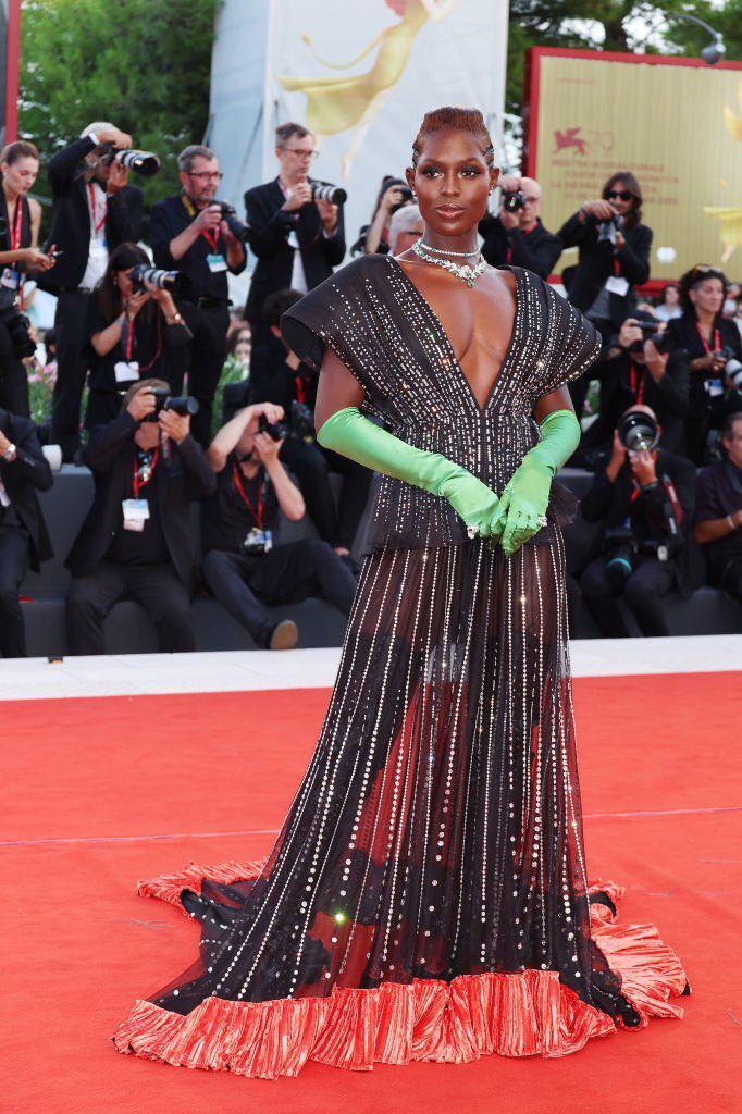 Jodie Turner-Smith en Gucci.