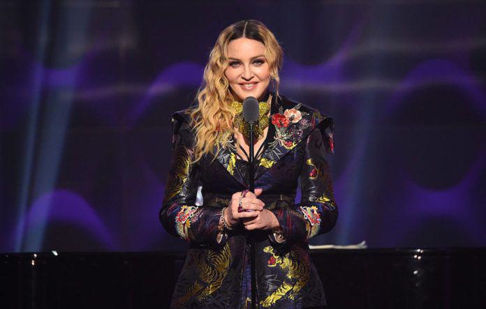 <b>Madonna</b>La cantante también compartió su perspectiva sobre el conflicto y enfatizó su apoyo a Israel. Al mismo tiempo, destacó la importancia de reconocer que en Palestina existen individuos bondadosos e inocentes que no respaldan la violencia ocasionada por Hamás.A través de su cuenta de Instagram expresó: “Mi corazón está con Israel. A las familias y hogares que han sido destruidos. Por los niños que están perdidos. A las víctimas inocentes que han sido asesinadas. A todos los que están sufriendo o que sufrirán por este conflicto. Estoy orando por ti. Soy consciente de que esta es la obra de Hamas y hay muchas personas inocentes en Palestina que no apoyan a esta organización terrorista. Este trágico ataque solo causará más sufrimiento a todos” 