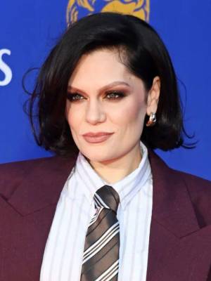 Jessie J fue diagnosticada con cáncer de mama