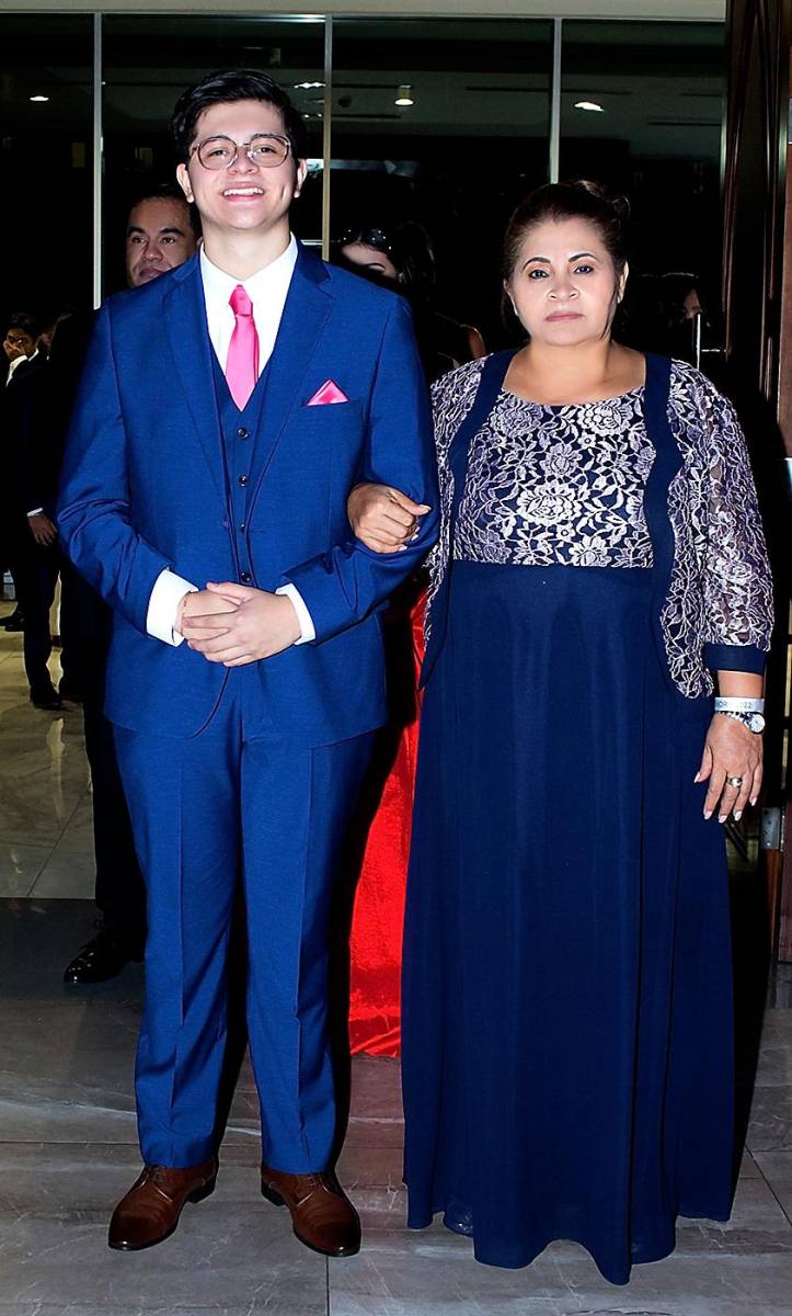 Meloy Tome y Gladys Rivera.