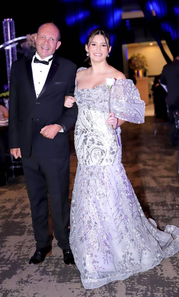 Luis Colindres y su hija Adriana Isabel