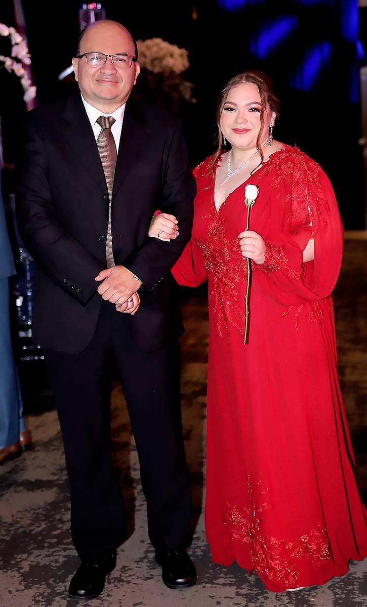 Jimena María Espinal con su padre Ludwing Espinal