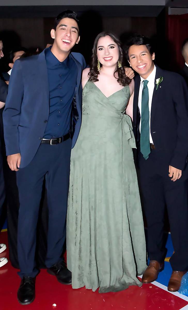 Carlos Pineda, Alejandra Siman y Juan Carlos Contreras.