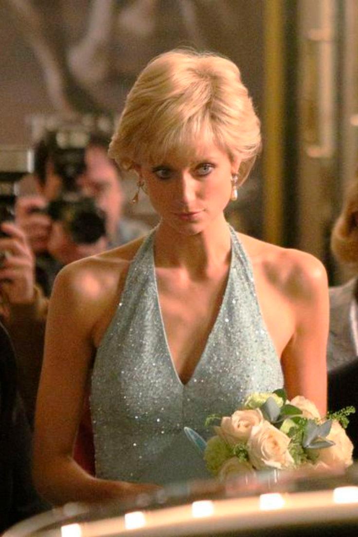 Elizabeth Debicki fue la encargada de hacer el papel de Diana en la quinta temporada de The Crown. 