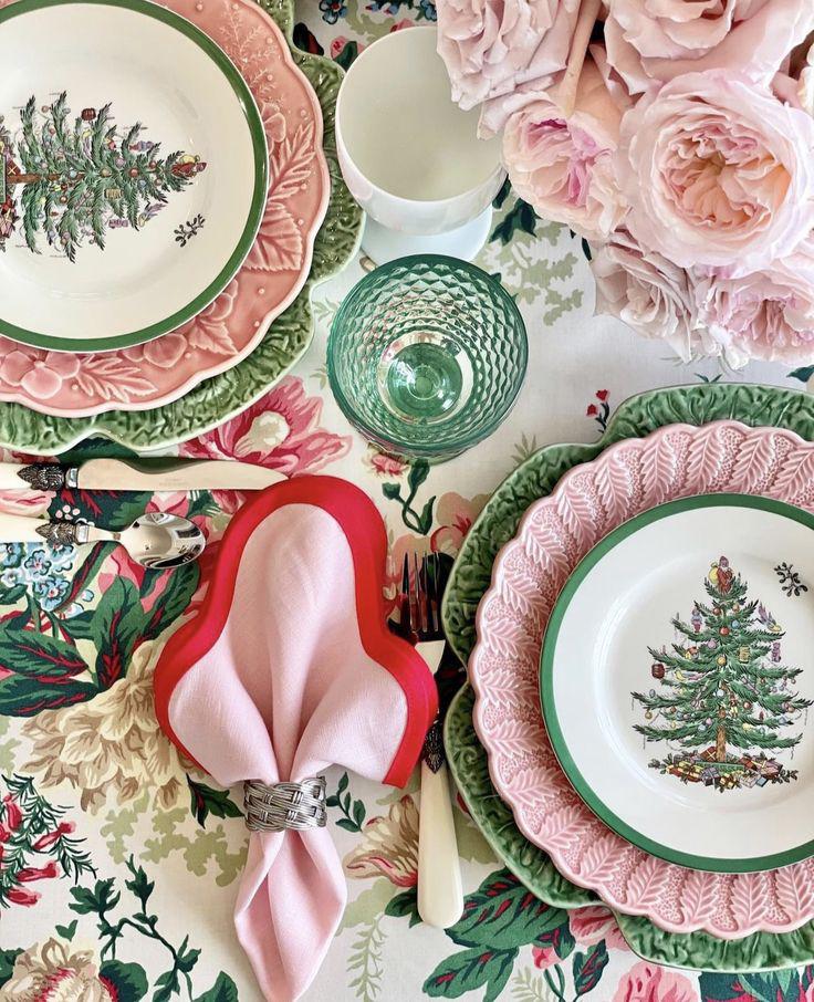 Esta mesa, perfecta para la familia y se adapta a todas las generaciones. ¡Esta mesa es tan especial y colorida