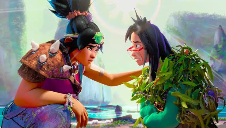 La isla olvidada. Dos mejores amigas están a punto de comenzar caminos separados cuando descubren un misterioso portal que las lleva hasta la fantástica isla de Nakali. Entre criaturas mitológicas, aventuras y secretos, tendrán que encontrar la manera de volver a casa, aunque para hacerlo podrían tener que sacrificar sus propios recuerdos. Una aventura sobre amistad y fantasía que podrás disfrutar en cines desde el 24 de septiembre.