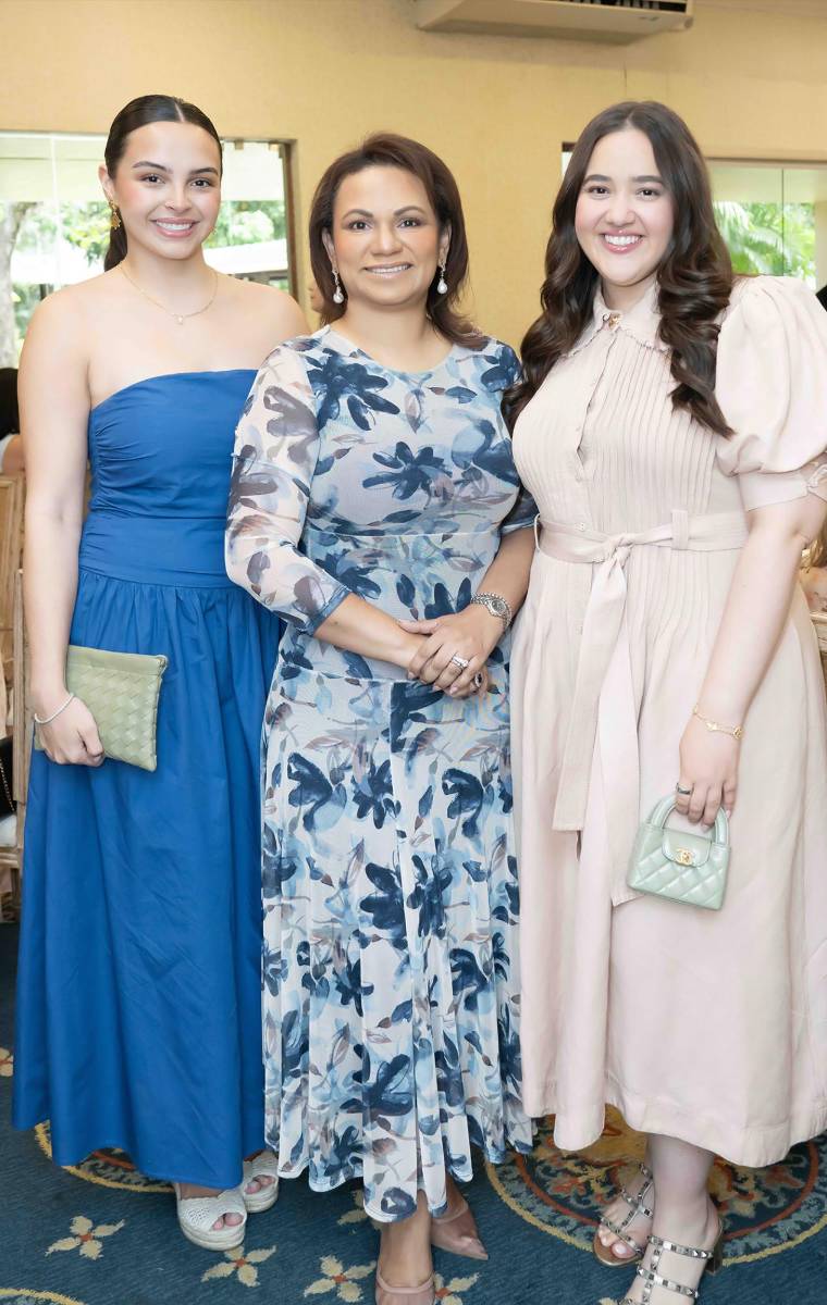 Lucía Matute, Carmen Rodezno y Arianna Salgado.