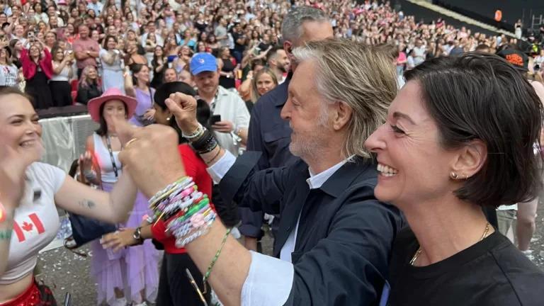 Paul McCartney bailó al ritmo de Taylor Swift en el Eras Tour