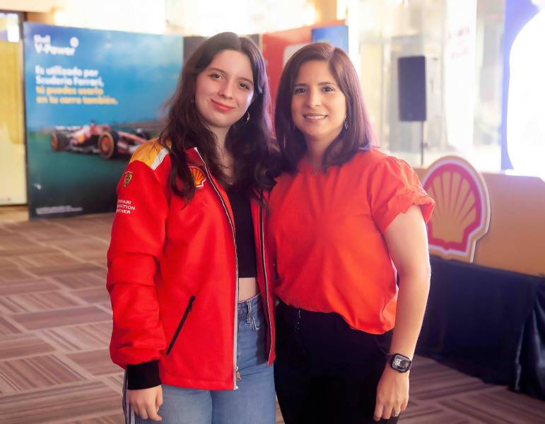 La emoción de la Fórmula 1 llegó a San Pedro Sula con Shell Watch the Race del Gran Premio de México 2025, celebrado en el Club Hondureño Árabe. El Salón Jordán se convirtió en un dinámico escenario estilo sala de cine, donde los asistentes disfrutaron la transmisión en vivo directamente desde la Ciudad de México.