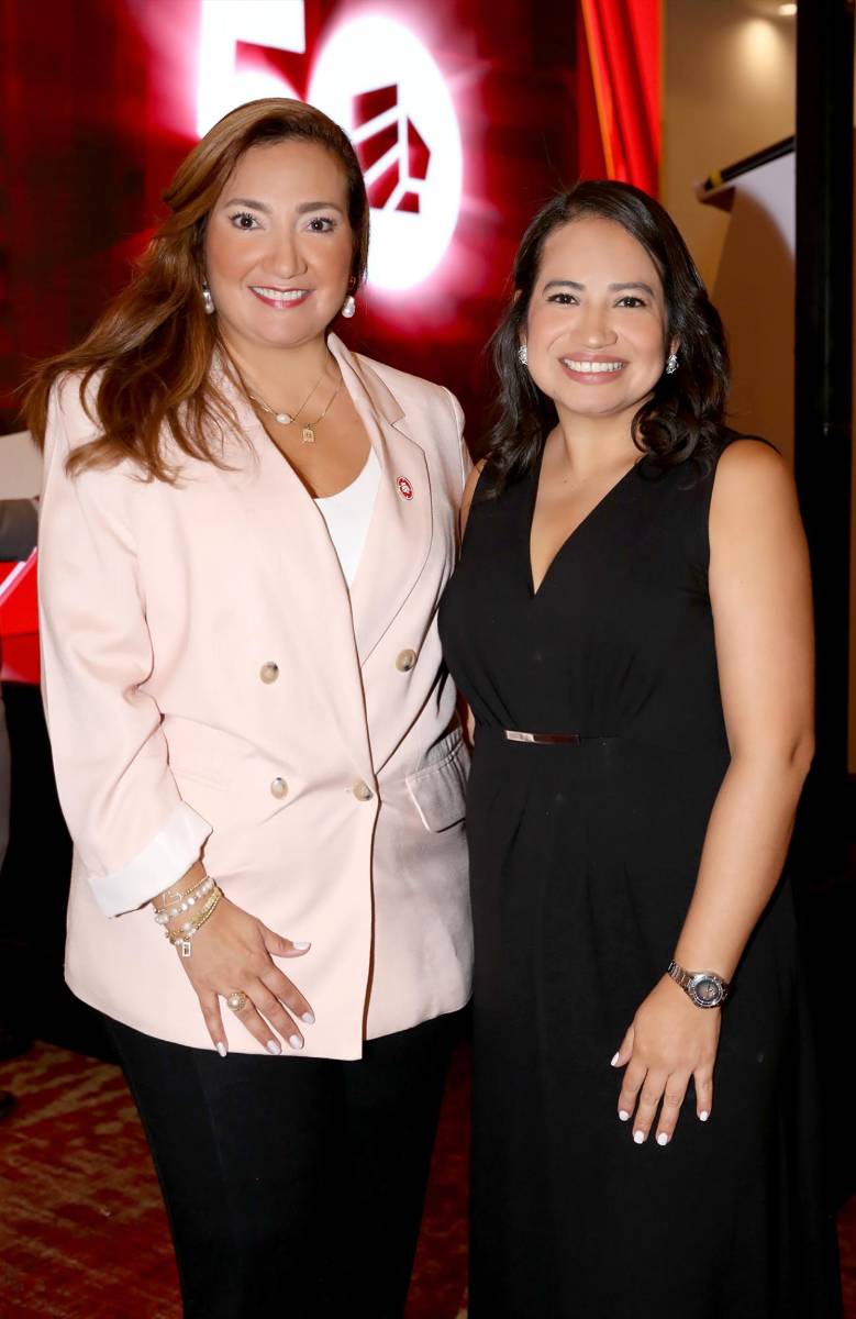 Premiación y graduación programa Mentorías Mujeres BAC 2026