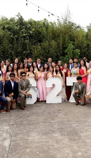 Los seniors de la Mayan School, promoción 2027, compartieron una alegre mañana durante un exclusivo breakfast en El Mirador de El Hatillo, donde la camaradería, las sonrisas y los buenos momentos marcaron el encuentro de esta generación que se prepara para vivir una de las etapas más especiales de su vida estudiantil.