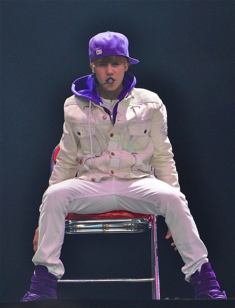 <b>Justin Bieber</b>Después de su debut con ‘Baby’ en 2010, Justin Bieber nos hizo creer en el amor y todas nos convertimos en ‘Beliebers’.