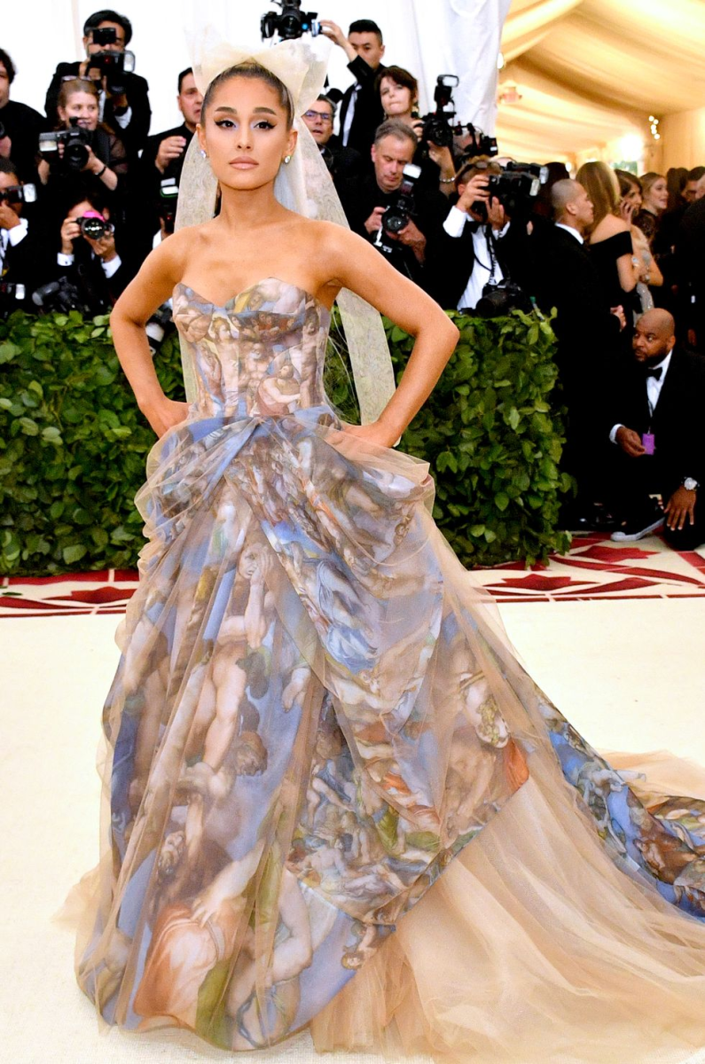 Ariana GrandePor quinto año consecutivo, la intérprete de “thank u, next” no hizo presencia a la Gala. Al igual que Cynthia Eviro, se encuentra grabando “Wicked”.