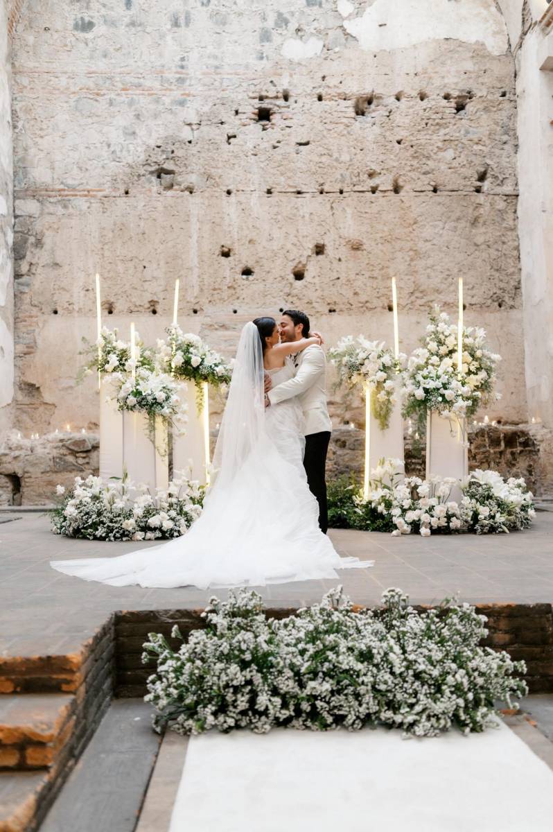 Boda eclesiástica de Joana Bandy y Aldo Lanzas