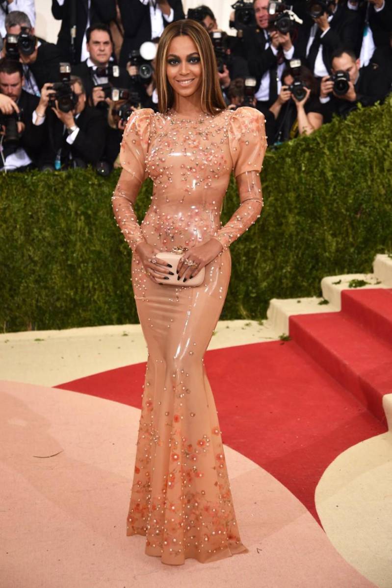 Beyoncé: La cantante ha asistido a la Met Gala en siete ocasiones desde el 2008 y su última aparición fue en 2016.