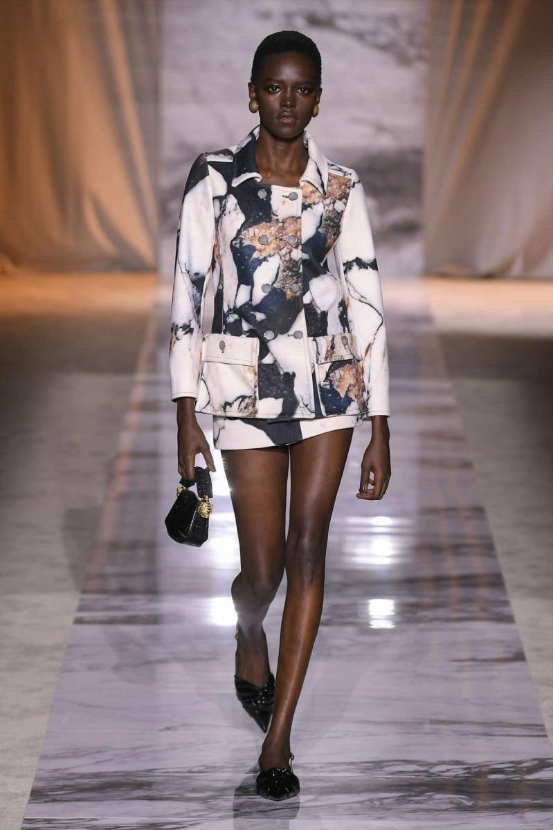 “Marbleous”: la colección Otoño-Invierno 24/25 de Roberto Cavalli