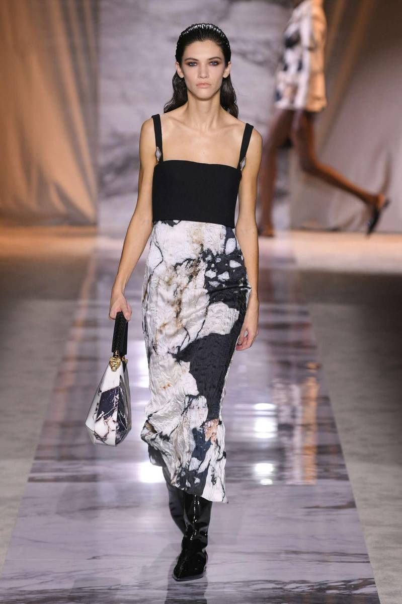 “Marbleous”: la colección Otoño-Invierno 24/25 de Roberto Cavalli